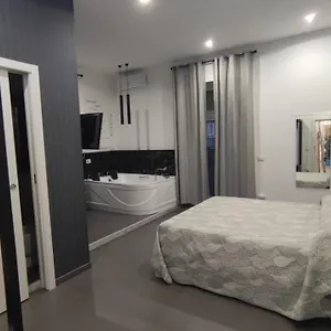 Lombardi Luxury Nocleg ze śniadaniem