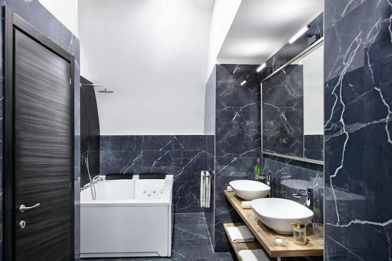 Toledo Lifestyle Suite Naples Guest house