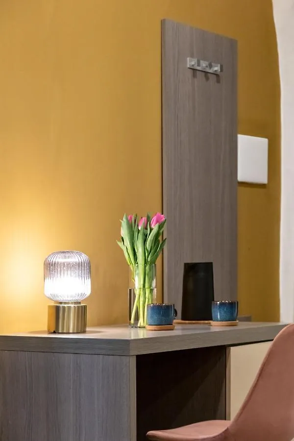 Toledo Lifestyle Suite Naples