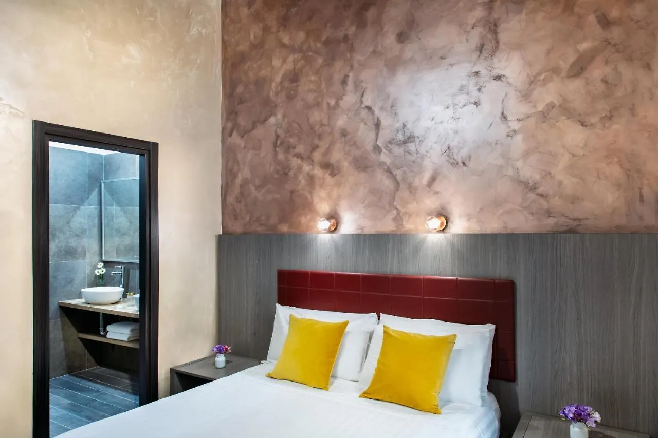 Toledo Lifestyle Suite Naples