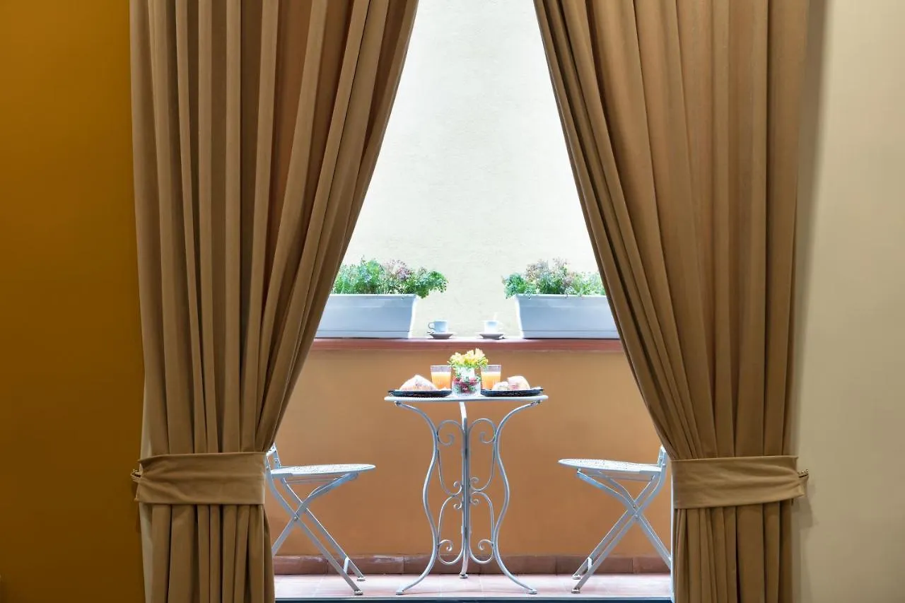 Toledo Lifestyle Suite Naples Guest house